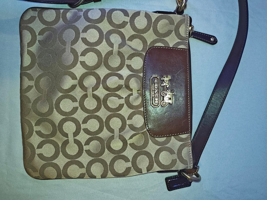 Coach Signature Canvas Crossbody Shoulder Bag