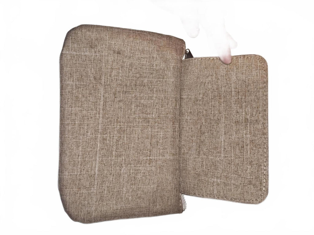 DappleBay Equestrian Athletic Club Pouch